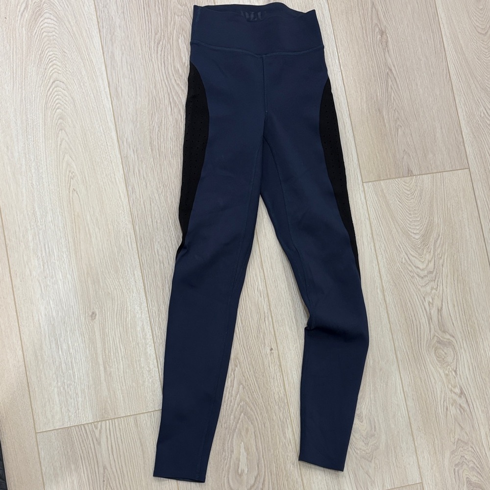 DLC Wholesale Navy and Black Leggings